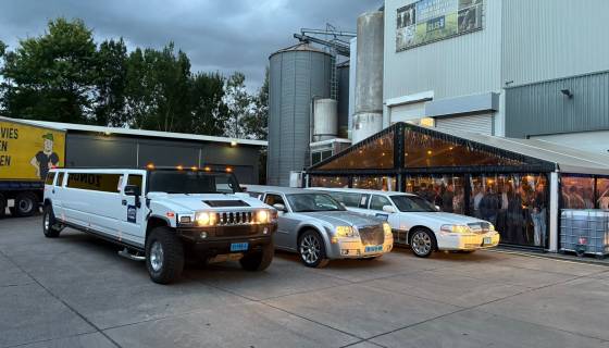 Exclusief vervoer voor een bedrijfsfeest met 3 limousines